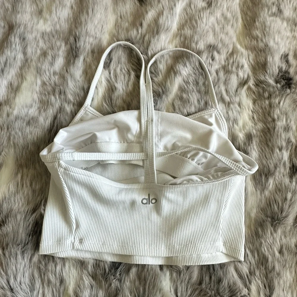 ALO Alosoft Ribbed Crop Calm Tank Top in White size XS extra small